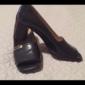 Gucci black shoes